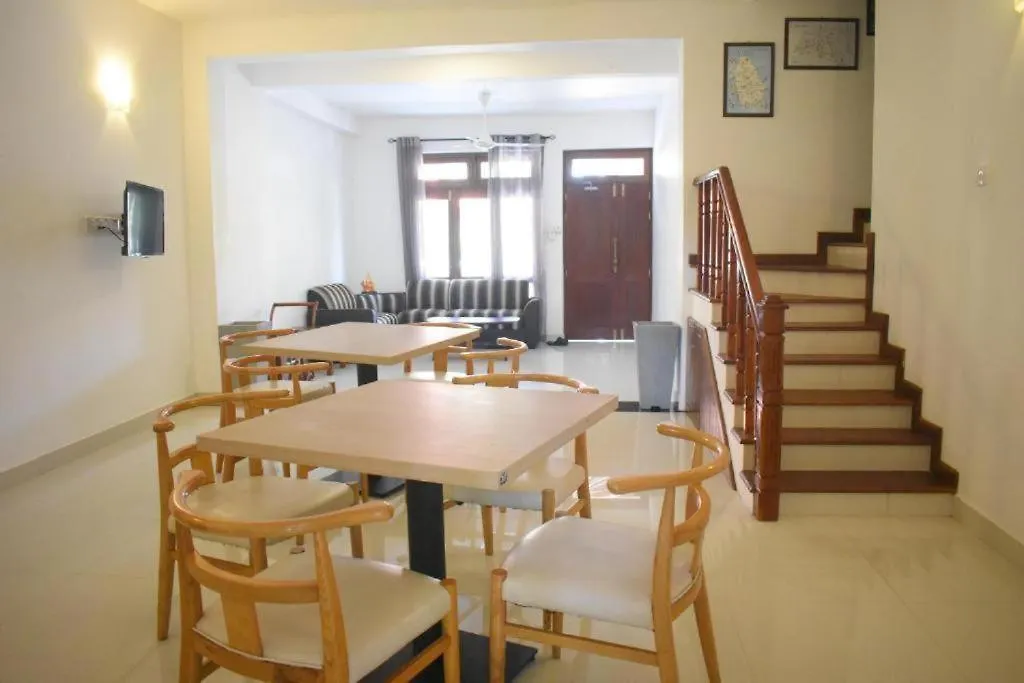 **** 호텔 Thisara Villas 니곰보 스리랑카